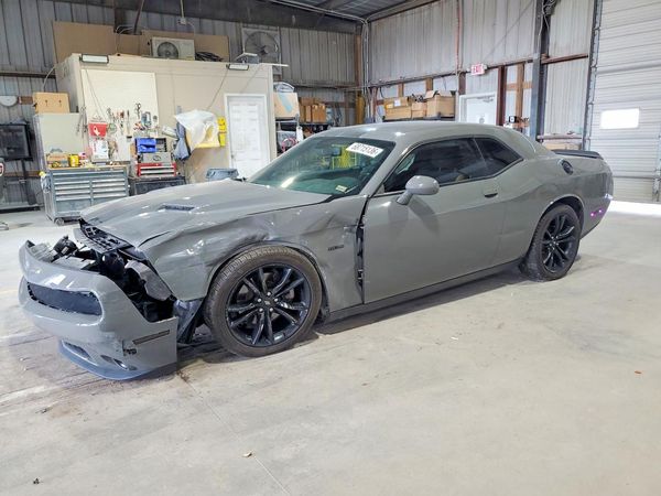 2018 DODGE CHALLENGER — Front 3/4