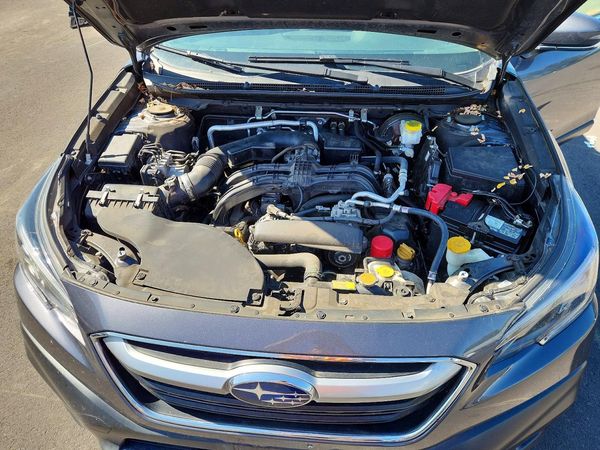 2022 SUBARU OUTBACK — Engine bay