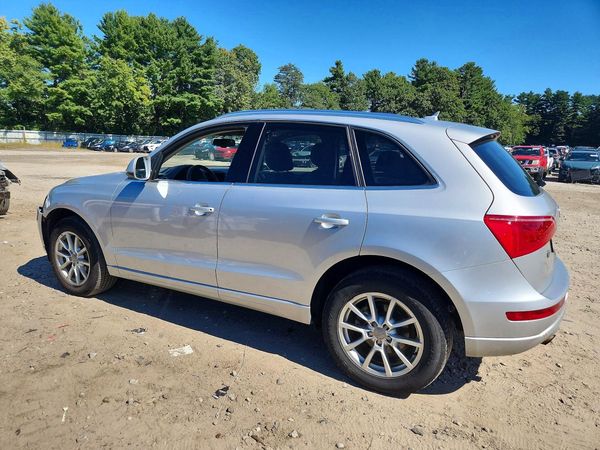 2012 AUDI Q5 Premium Plus