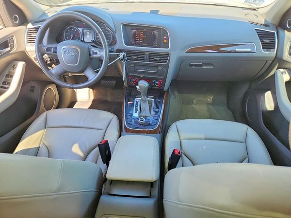 2012 AUDI Q5 Premium Plus