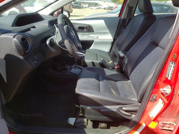 2012 TOYOTA PRIUS — DENT