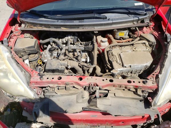 2012 TOYOTA PRIUS — Engine bay