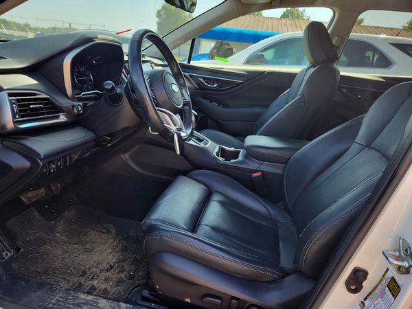 2022 SUBARU OUTBACK — DENT