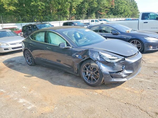 2018 TESLA MODEL 3 — Passenger 3/4