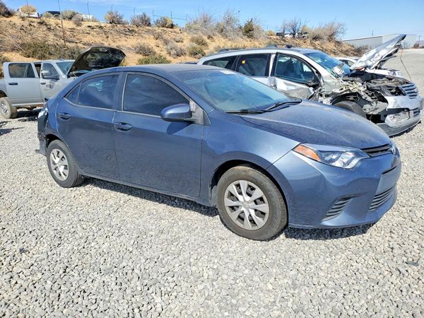 2015 TOYOTA COROLLA L/LE — Passenger 3/4