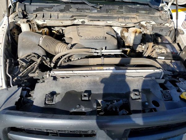 2016 RAM 2500 ST — Engine bay