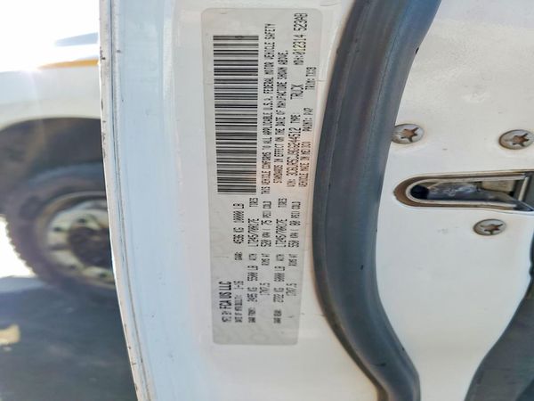 2016 RAM 2500 ST — VINS