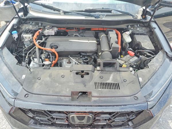 2024 HONDA CR-V — Engine bay