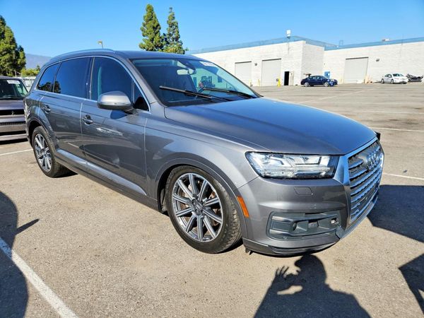 2017 AUDI Q7 quattro Prestige — Passenger 3/4
