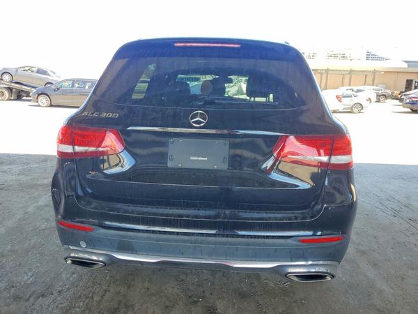 2019 MERCEDES-BENZ GLC