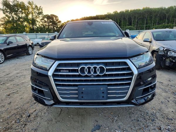 2017 AUDI Q7 quattro Premium Plus — DIRF
