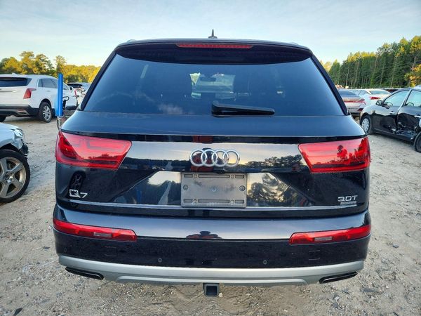 2017 AUDI Q7 quattro Premium Plus — DIRR