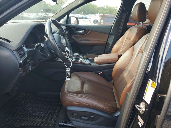 2017 AUDI Q7 quattro Premium Plus