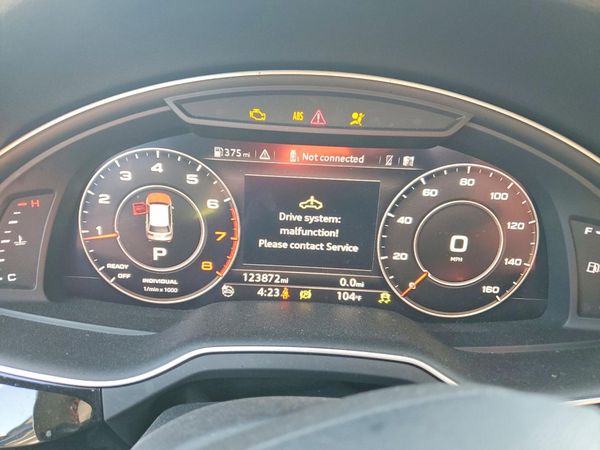 2017 AUDI Q7 quattro Premium Plus