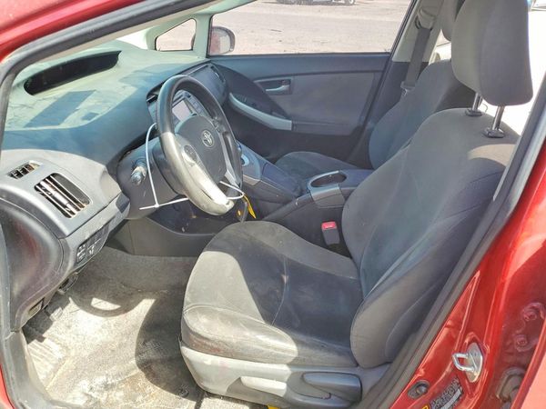 2013 TOYOTA PRIUS — DENT