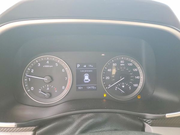 2019 HYUNDAI TUCSON SE