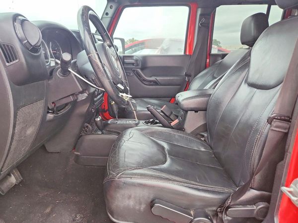 2014 JEEP WRANGLER UNLIMITED SAHARA 4X4