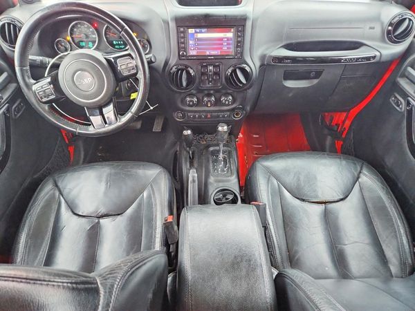 2014 JEEP WRANGLER UNLIMITED SAHARA 4X4