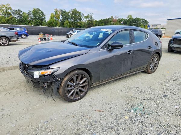 2021 MAZDA 3