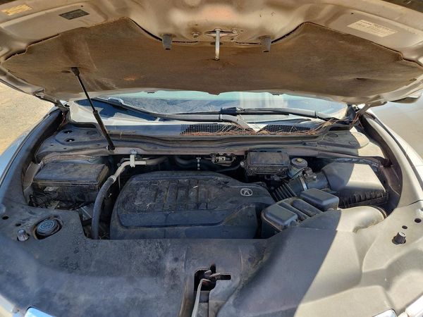 2015 ACURA MDX Tech — Engine bay