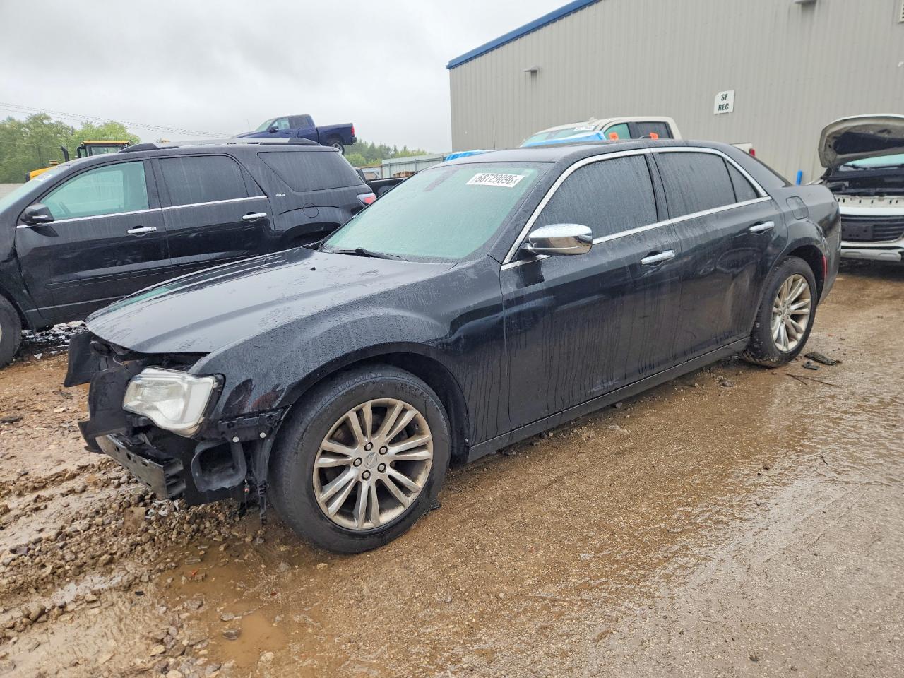 2017 CHRYSLER 300 300C — Front 3/4