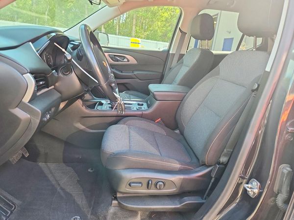2020 CHEVROLET TRAVERSE LT