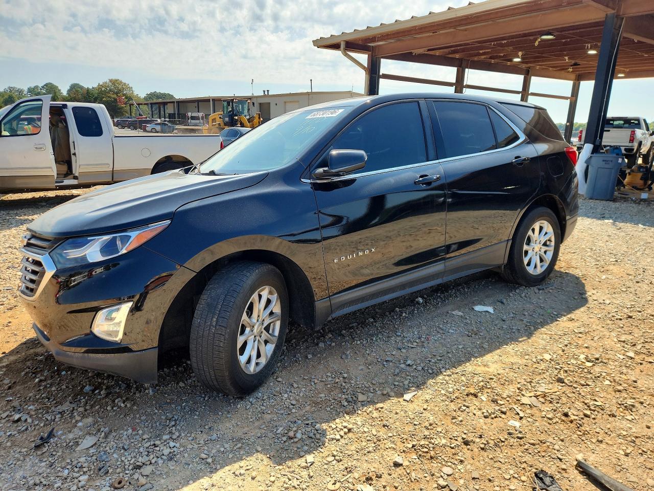 2018 CHEVROLET EQUINOX LT (1LT) — Front 3/4
