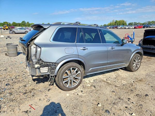 2019 VOLVO XC90 Momentum — PSRA