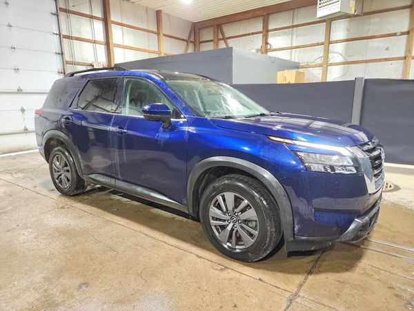 2024 NISSAN PATHFINDER SV