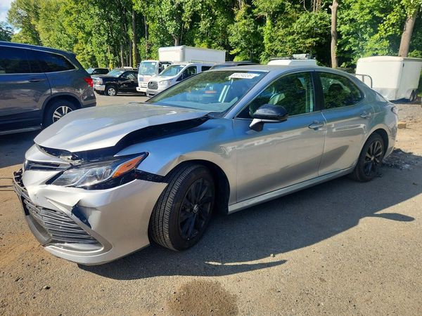 2022 TOYOTA CAMRY