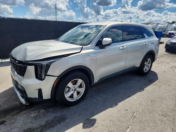 2026 KIA SORENTO LX — Front 3/4