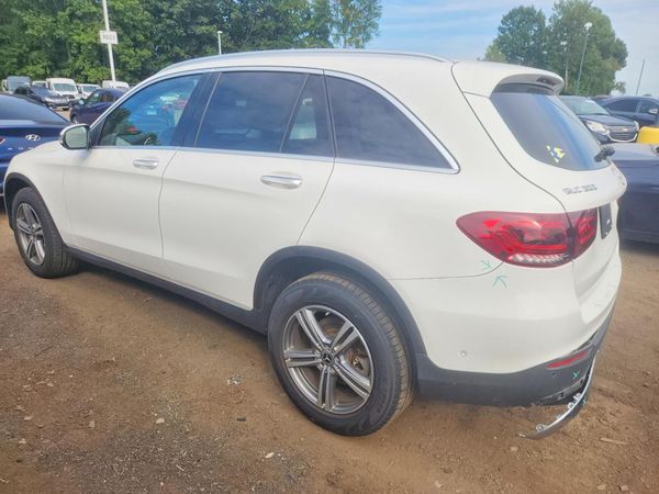 2021 MERCEDES-BENZ GLC GLC300-4M