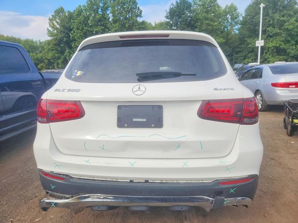 2021 MERCEDES-BENZ GLC GLC300-4M
