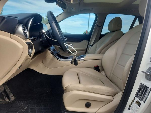 2021 MERCEDES-BENZ GLC GLC300-4M