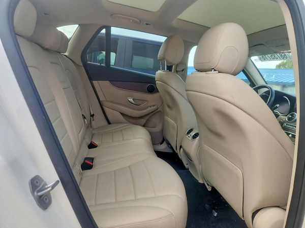 2021 MERCEDES-BENZ GLC GLC300-4M