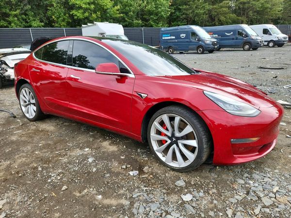 2019 TESLA MODEL 3 — Passenger 3/4