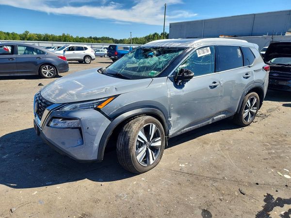 2022 NISSAN ROGUE SL — Front 3/4