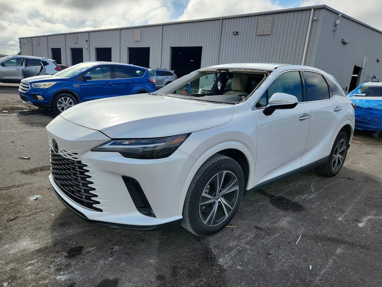 2023 LEXUS RX 350 — Front 3/4