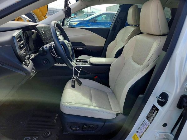 2023 LEXUS RX 350 — DENT