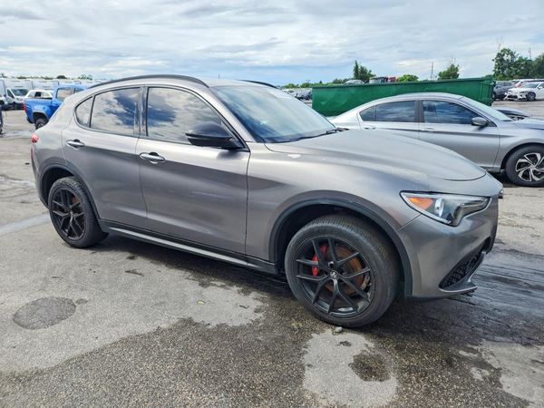 2019 ALFA ROMEO STELVIO RWD — Passenger 3/4