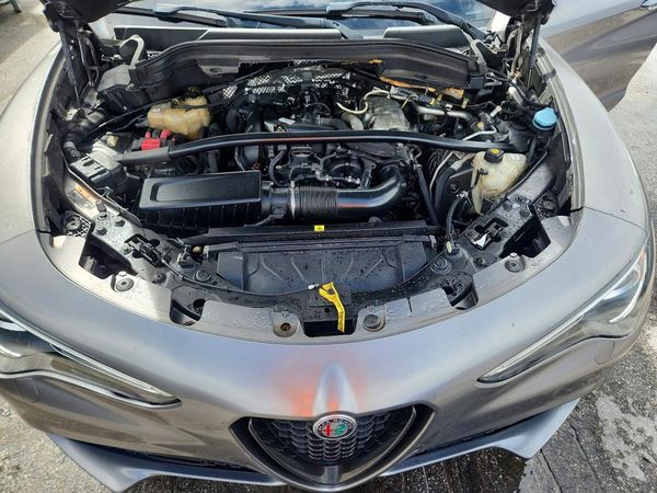 2019 ALFA ROMEO STELVIO RWD — Engine bay