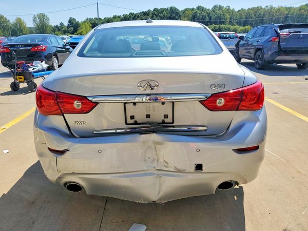 2015 INFINITI Q50