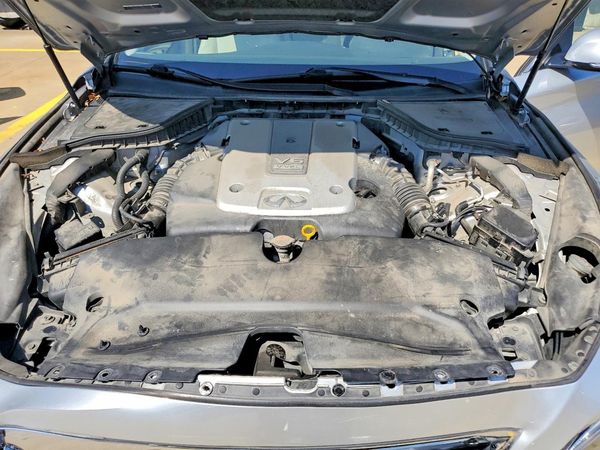 2015 INFINITI Q50