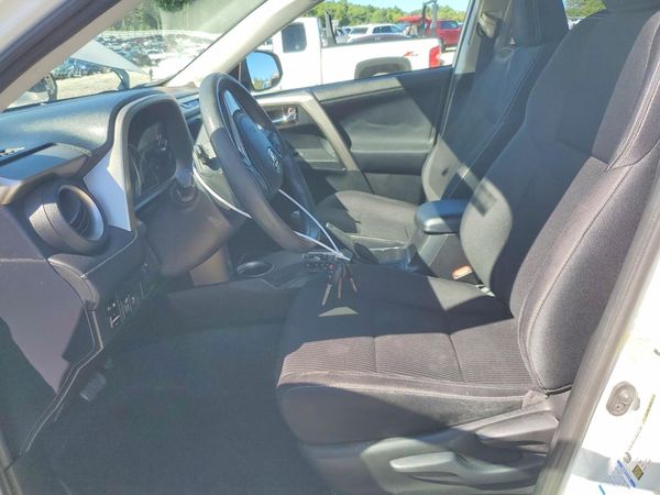 2015 TOYOTA RAV4 XLE (M Grade)