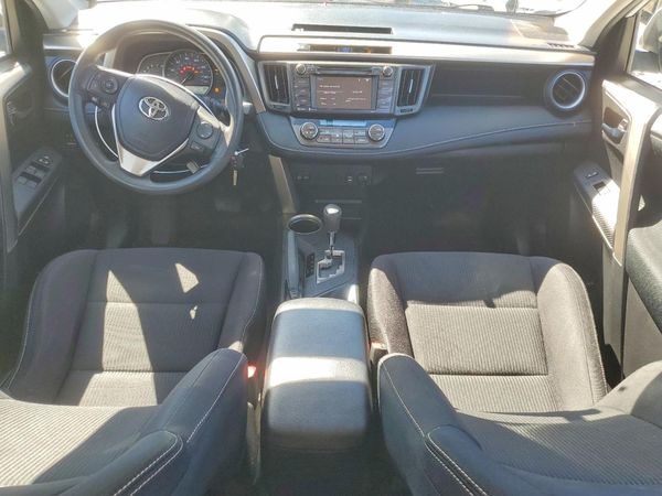 2015 TOYOTA RAV4 XLE (M Grade)