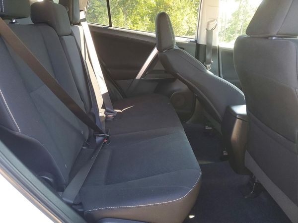 2015 TOYOTA RAV4 XLE (M Grade)