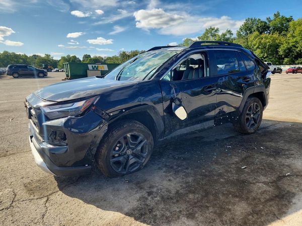 2024 TOYOTA RAV4 Adventure — Front 3/4