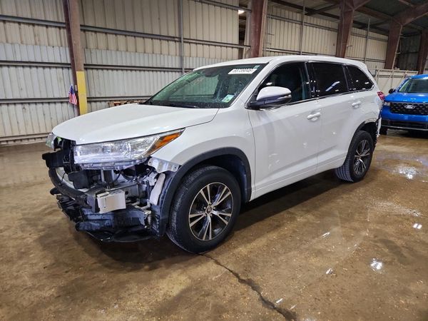 2018 TOYOTA HIGHLANDER LE/LE Plus