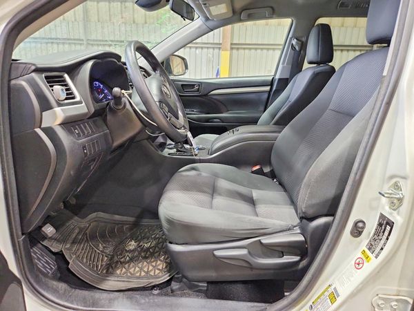 2018 TOYOTA HIGHLANDER LE/LE Plus