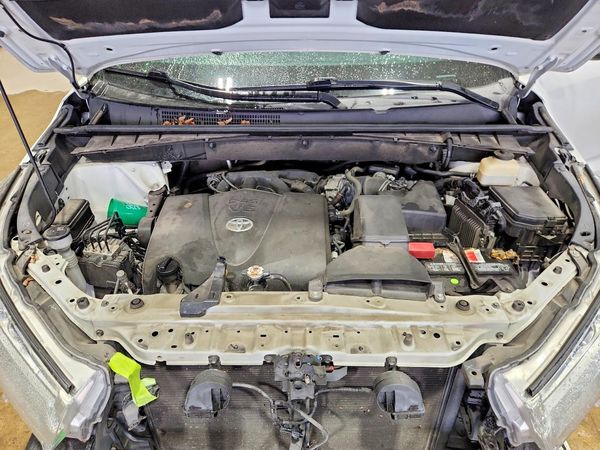 2018 TOYOTA HIGHLANDER LE/LE Plus